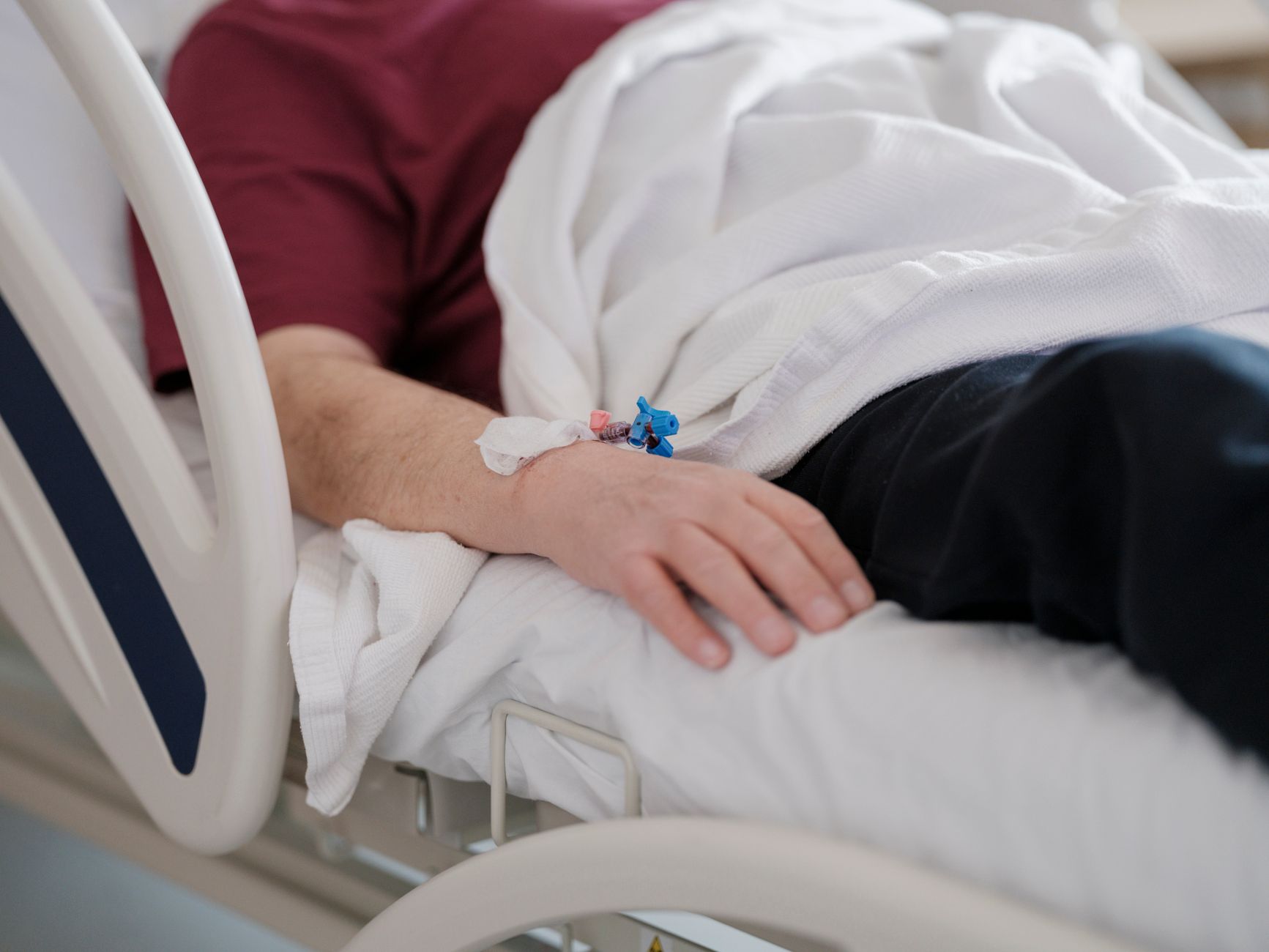 iv-therapy_IV3b-pair-line_opt3_iv-line-arm